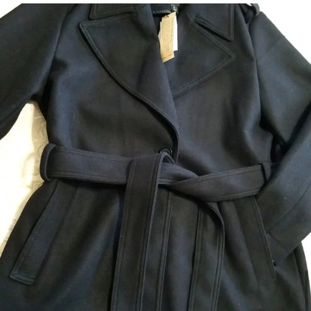 Banana Republic Belted Collar Jacket - Picture 2 of 16
